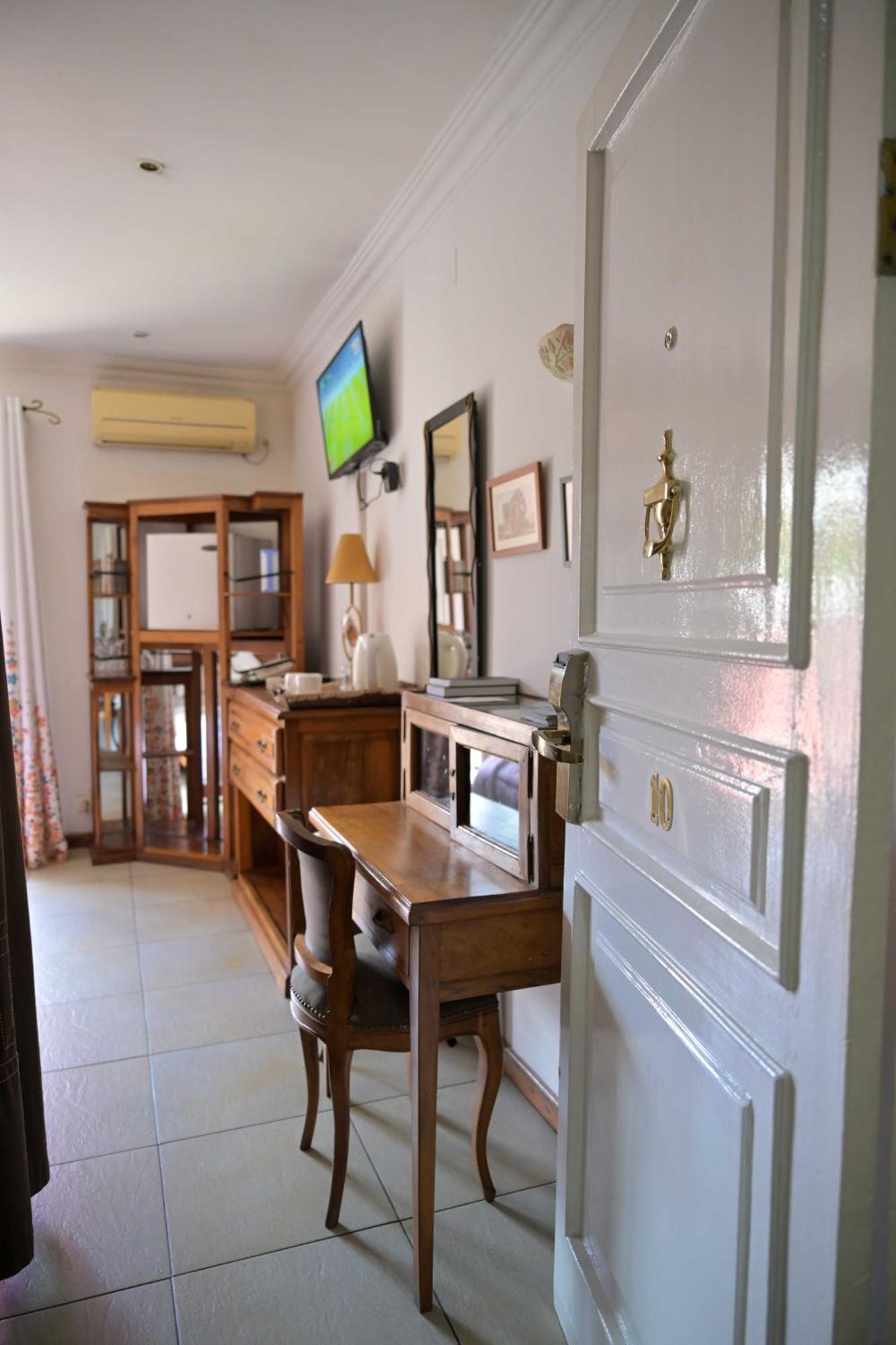 Hotel Brajas Ανταναναρίβο Εξωτερικό φωτογραφία