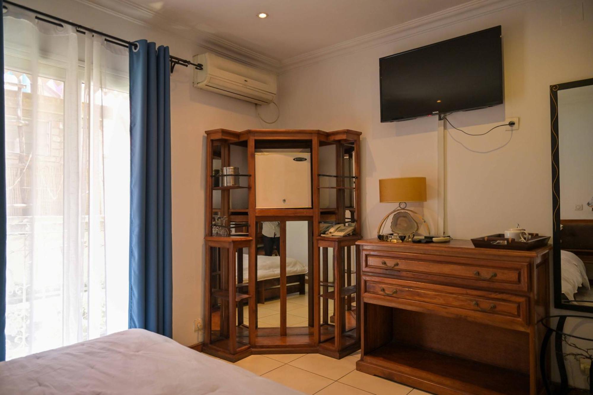 Hotel Brajas Ανταναναρίβο Εξωτερικό φωτογραφία